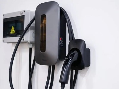 聚力高溫密封膠，用于充電樁生產(chǎn)，有效解決漏電問題